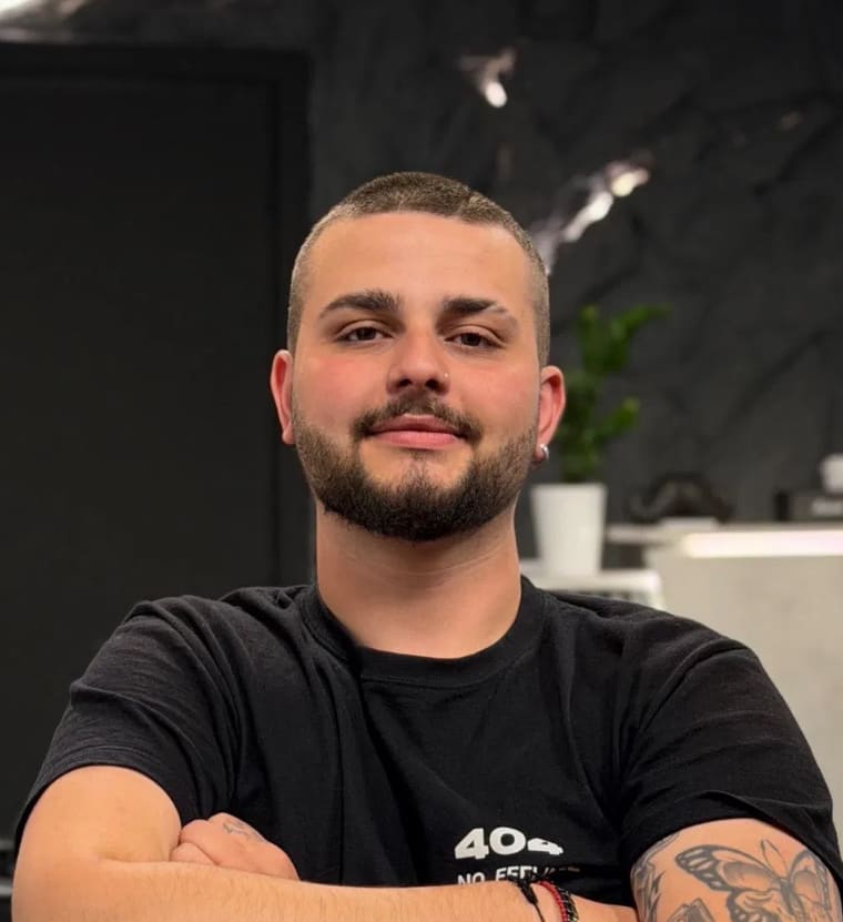 Ο Δωροθέος, barber στο SelfMade