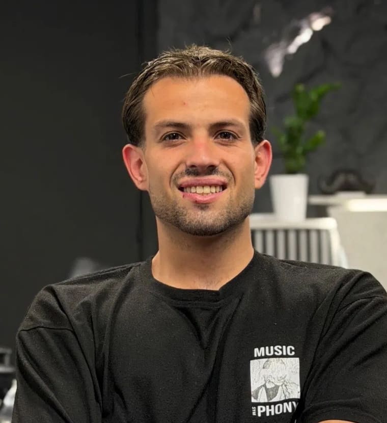 Ο Βασίλης, barber στο SelfMade