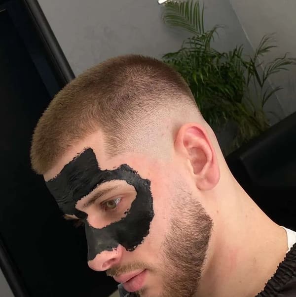 Black mask στο πρόσωπο, SelfMade Barbershop